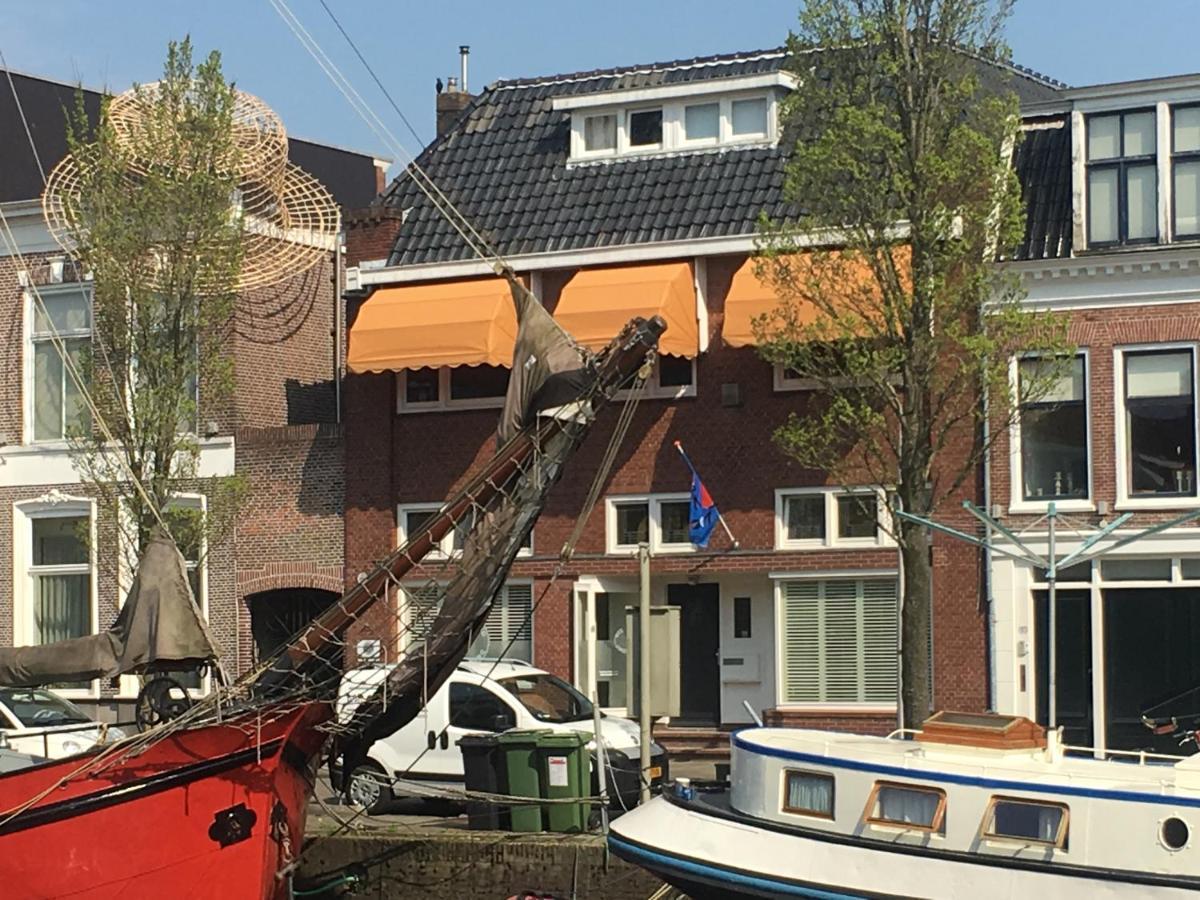 B&B Aan De Gracht 레바르덴 외부 사진